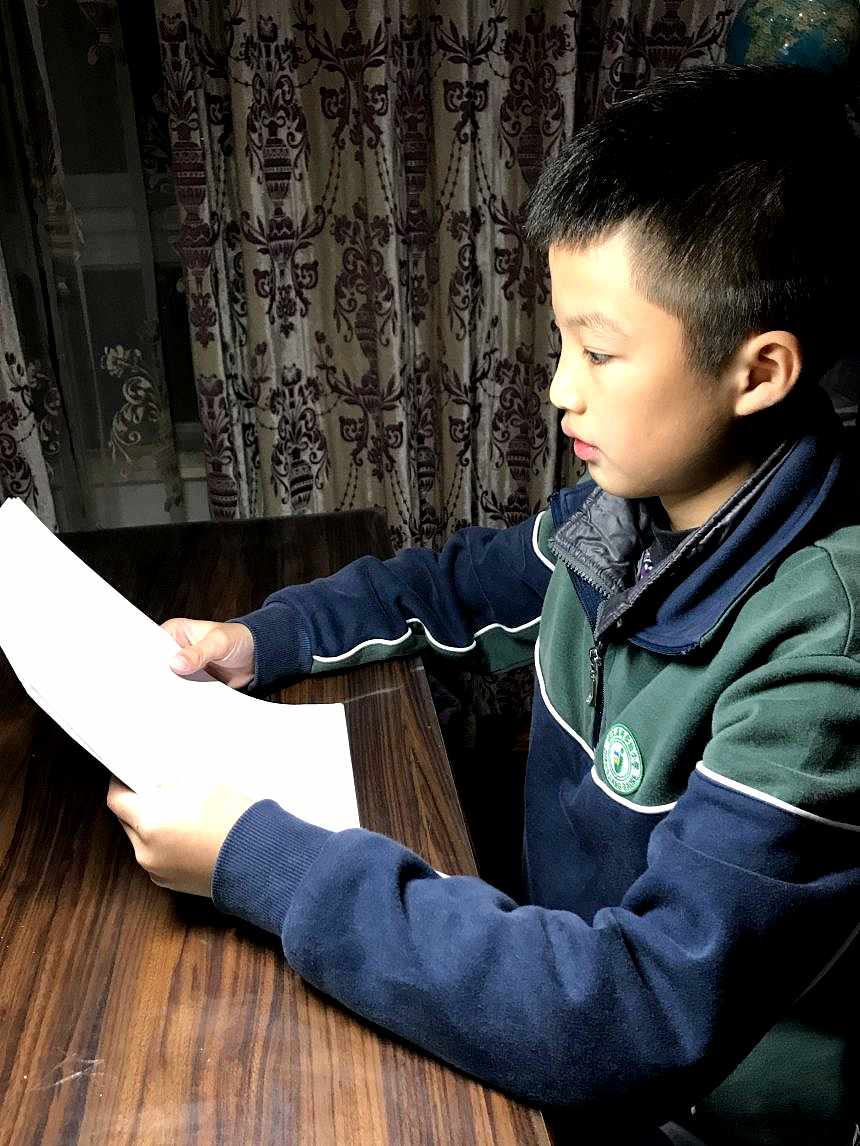 致没有主见的小学老师们！